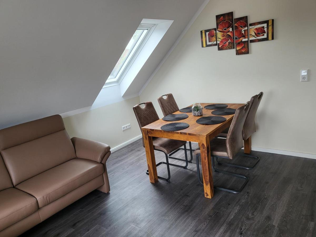 Fewo-brak Apartment